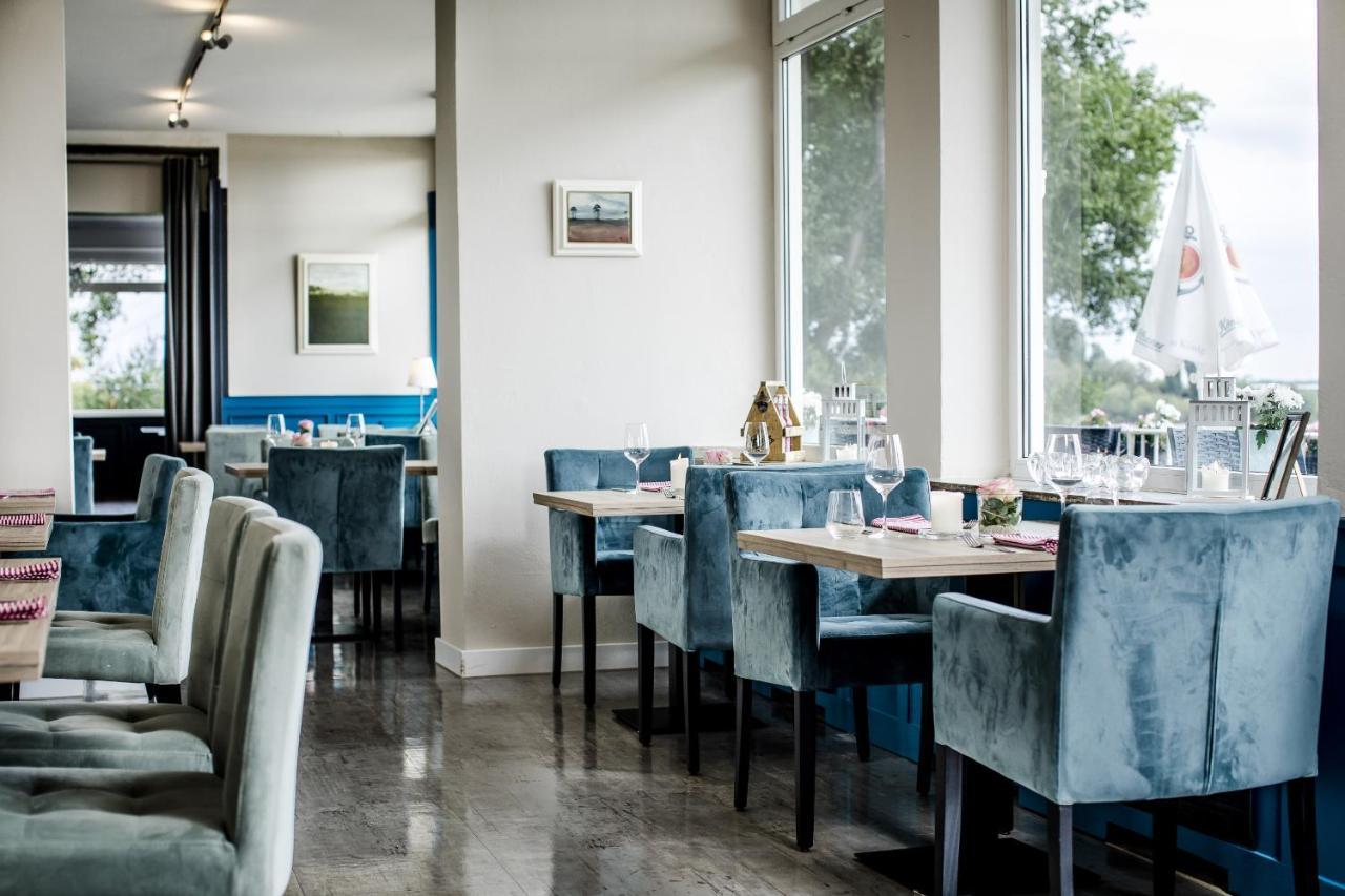Hotel Faehrhaus Km734 Düsseldorf Exteriör bild