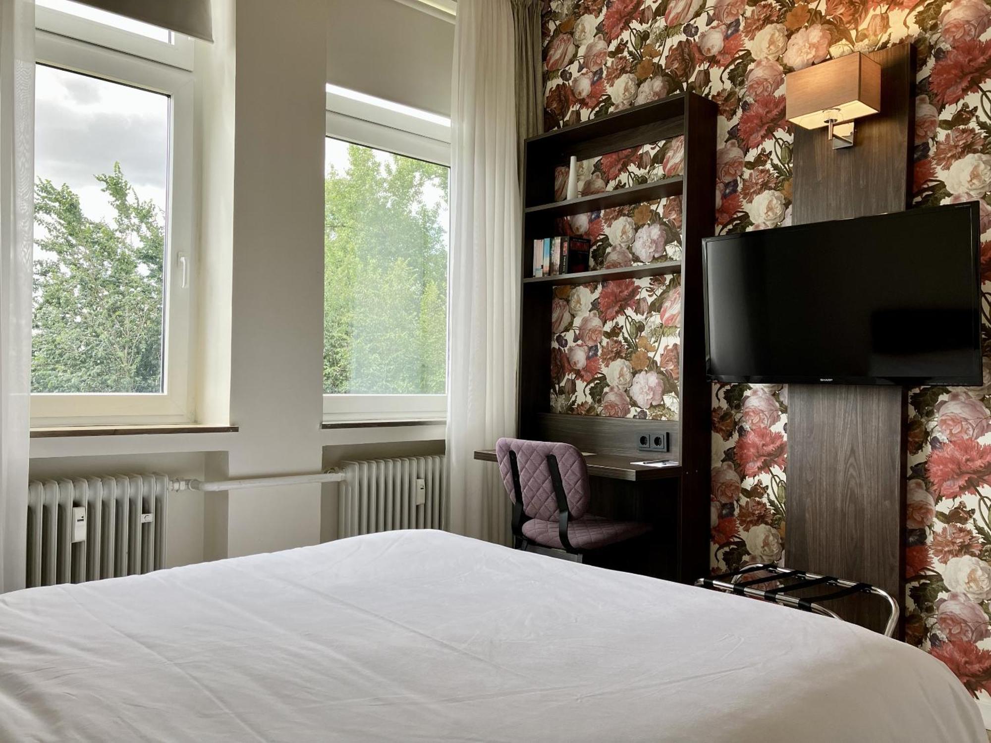 Hotel Faehrhaus Km734 Düsseldorf Rum bild