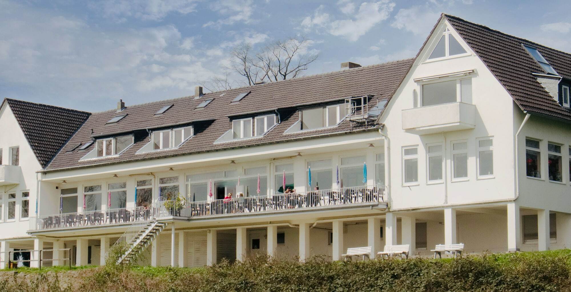Hotel Faehrhaus Km734 Düsseldorf Exteriör bild